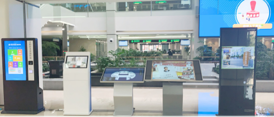 襄阳市市民服务中心使用硕远智能政务窗口智能排队系统。